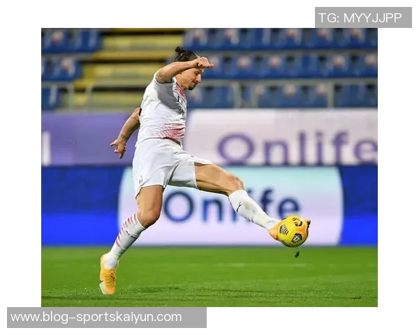 卡利亚里中场弗罗伦肖侮辱埃尔莫索母亲引发场上冲突 卡利亚里中场弗罗伦肖侮辱埃尔莫索母亲引发场上冲突