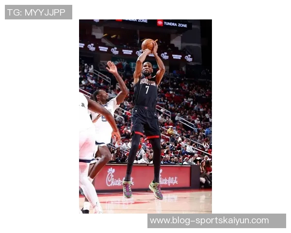 火箭半场领先灰熊9分阿门表现出色申京贡献全面莫兰特状态低迷 火箭半场领先灰熊9分阿门表现出色申京贡献全面莫兰特状态低迷